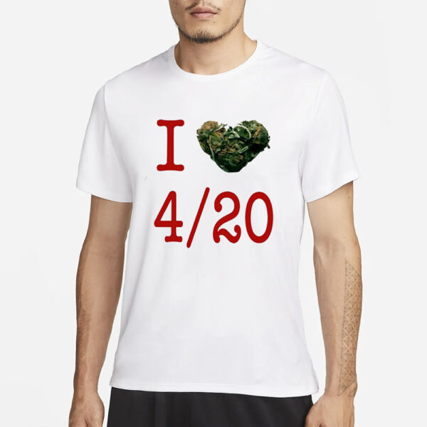 Rihanna I Love 420 Day T-Shirt3