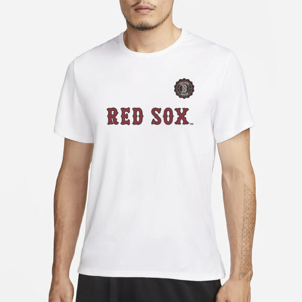 Umass Amherst Red Sox Crew Neck T-Shirt Giveaway 20241